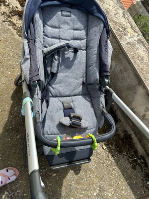 Inglesina Aptica stroller like new, blue gray with accessories