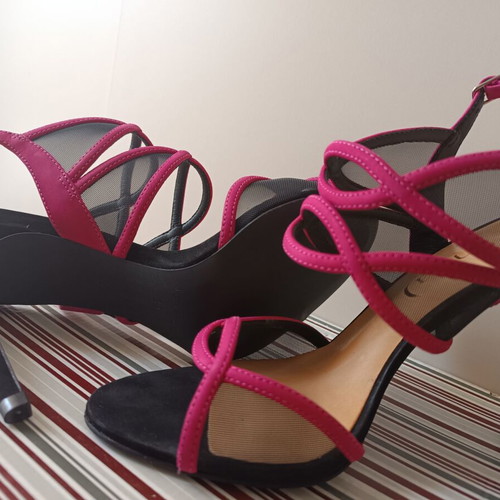 Vicenza sandals new, size 39, suede leather, black and pink