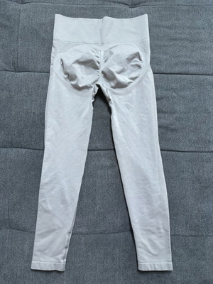 Women's leggings like new, size M, white and grey
