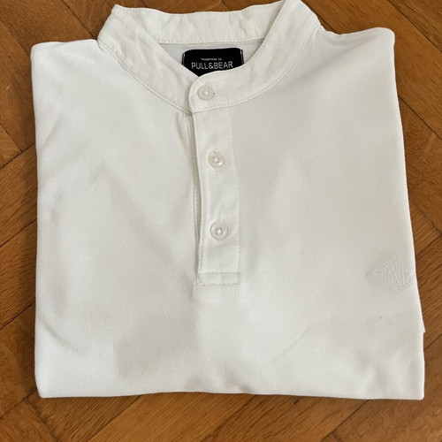 Pull & Bear white mandarin collar short-sleeve polo shirt like new, size S
