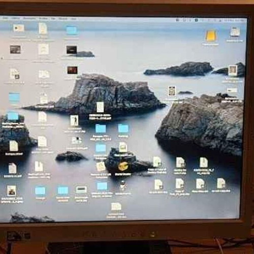 LG monitors used, 17 and 20 inch TFT, pack of 2