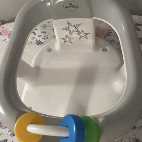 Baby bath seat, like new