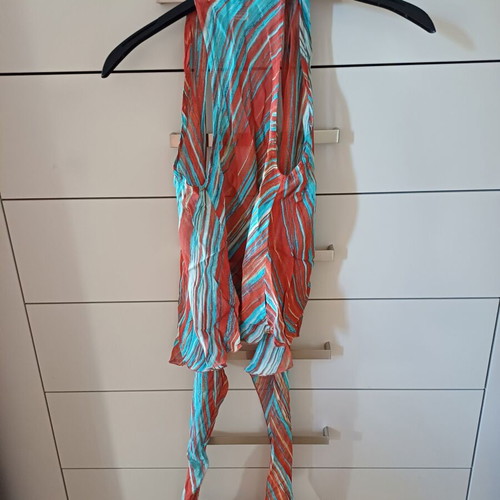 Attr@ttivo top with belt like new, multicolor, size small