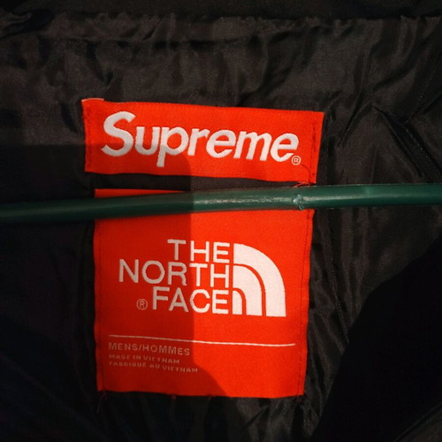 The North Face x Supreme Wings of Redemption Puffer Jacket new, size L, black gray