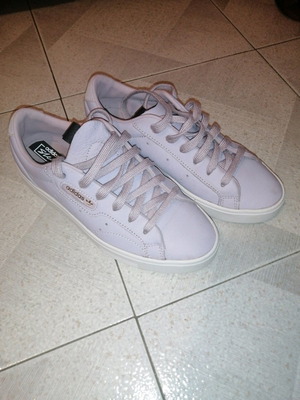 Sneakers adidas λιλά σαν καινούργιο, νούμερο 36
