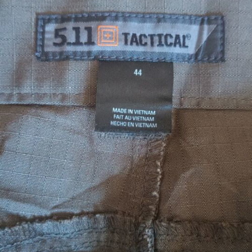 5.11 Tactical Bermuda Size 44 like new, green