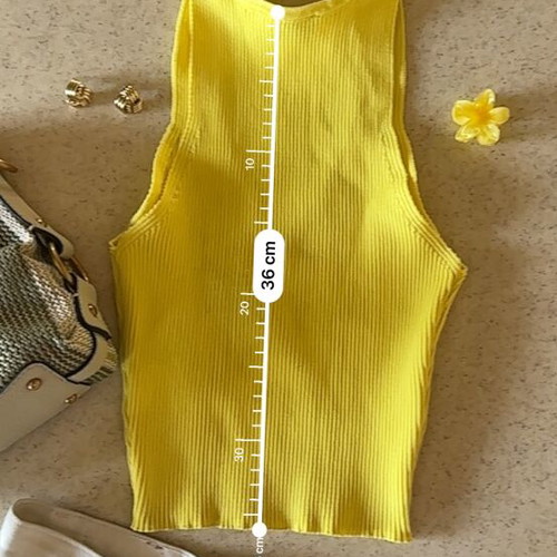 Toi&Moi yellow ribbed V-neck tank top, medium size