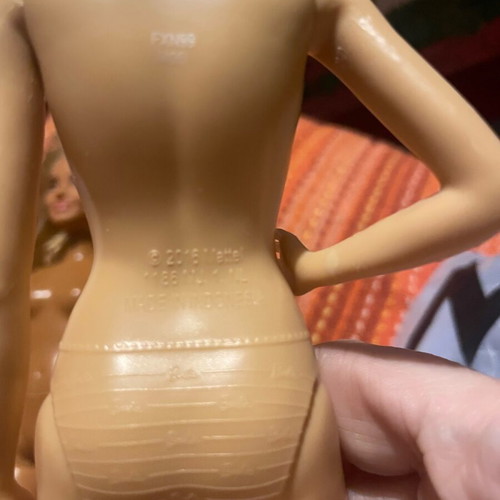 Barbie Mattel 2016 like new with clothes and accessories