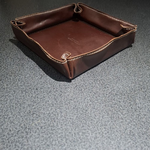 Arte & Cuoio luxury leather valet tray with metal core