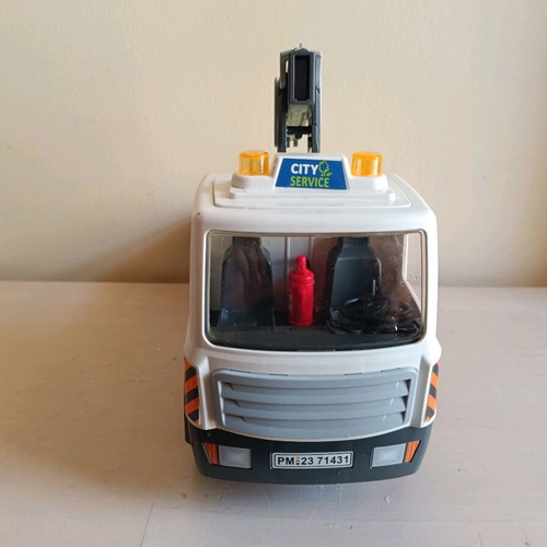 Playmobil City Service used with missing parts and breaks