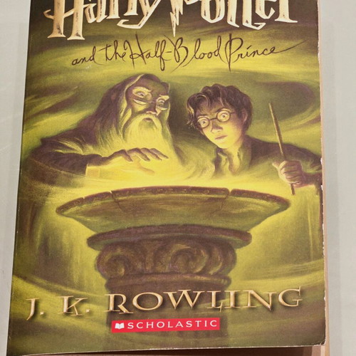 Harry Potter and The Half-blood Prince like new, first edition Scholastic