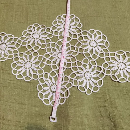 Crochet square placemat like new, handmade