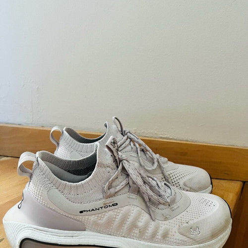 Under Armour HOVR Phantom 4 women's shoes like new