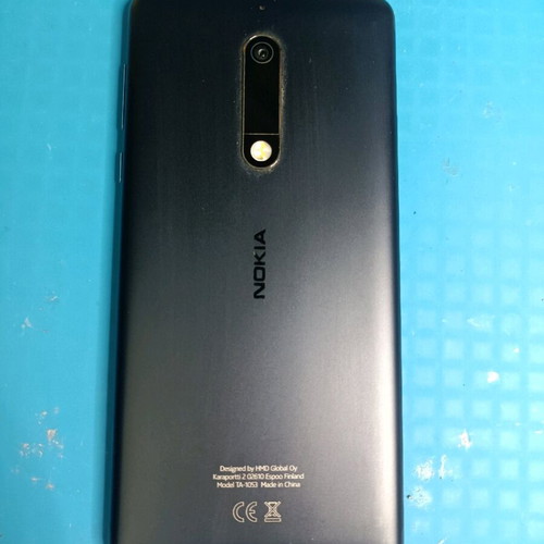 Nokia 5 parts used, black screen, untested