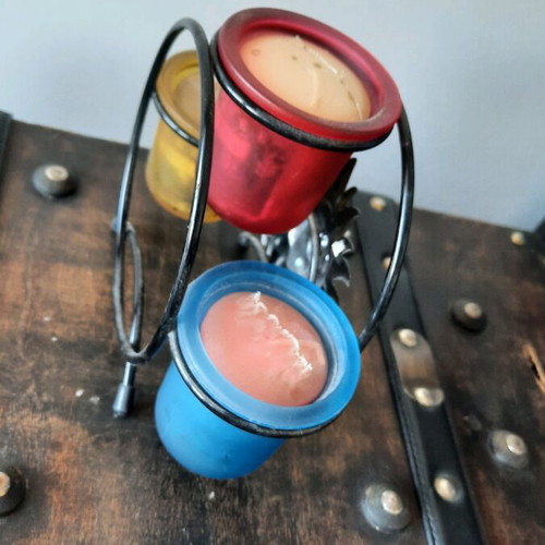Decorative candle holder with tealight like new