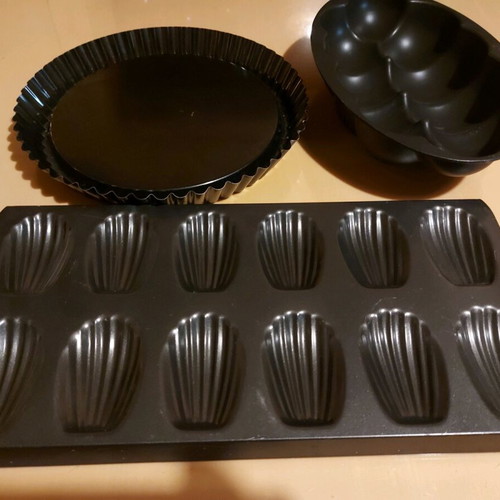 Bakeware for various sweets like new