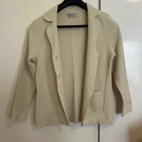 Crème vintage cardigan like new, size S with pockets