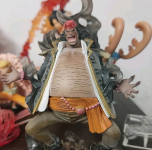 One Piece φιγούρα Blackbeard Action