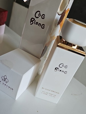 Coco Blanco Gulf Orchid Perfume like new, coconut scent