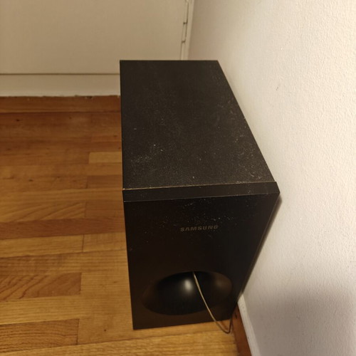 Samsung Soundbar HW-J355/EN like new