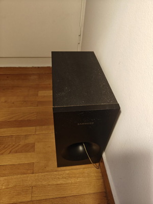 Samsung Soundbar HW-J355/EN like new