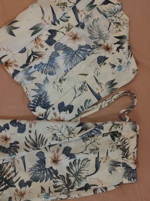 Summer Set Shorts and Kimono Large like new