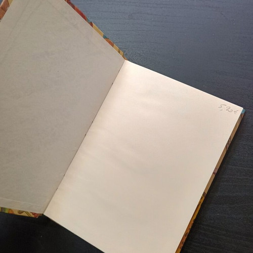 Notebook without lines like new