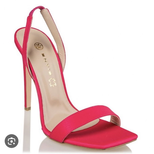 Envie Shoes pink satin sandals like new, size 39