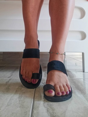 Women's summer slippers size 37 like new