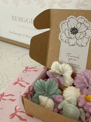 Mini Box with Summer Wax Melts, new, assorted scents