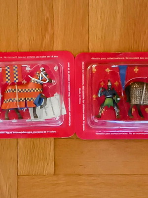 Knight miniatures on horse new, pack of 2 pieces