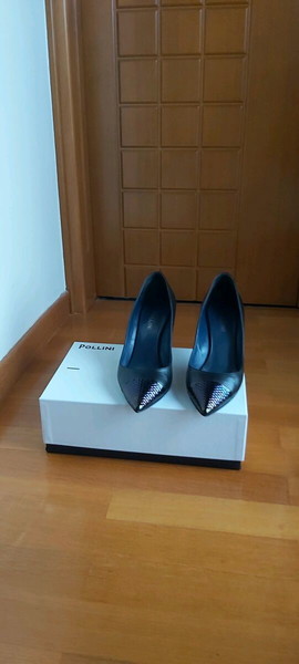Γοβες μαυρες Pollini
