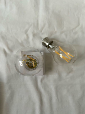 Light bulbs 10W 2800K new, 2 transparent warm light pieces