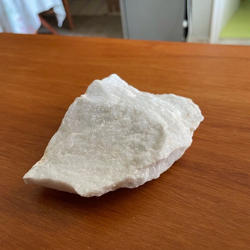Natural milky quartz new, medium size