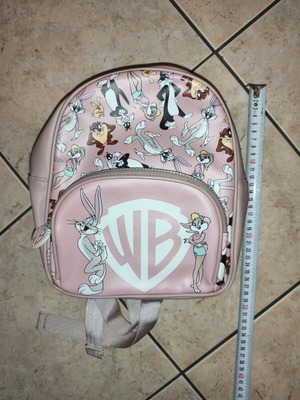 Small Warner Bros pink backpack like new with Buggs Bunny