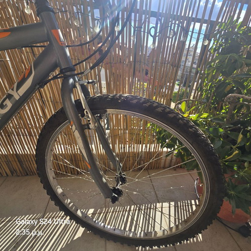 Energy Thunder 26" 2025 Mountain Bike used with 6 speeds gray