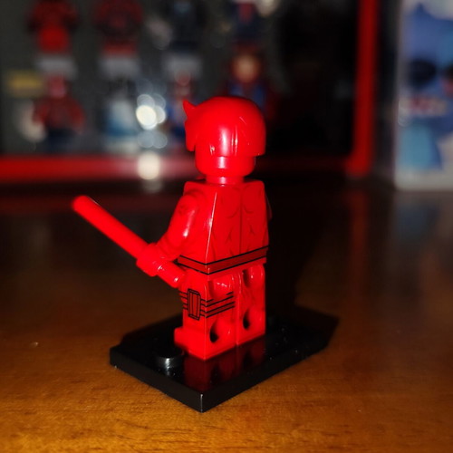 Daredevil Classic Red Suit minifigure like new with accessories
