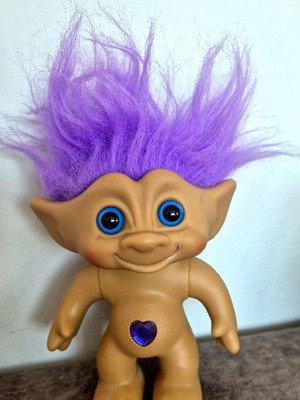 Russ Troll Efxoulis figure used, large size with diamond