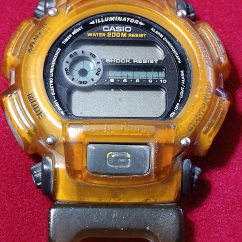 Casio G-Shock DW-9000 vintage ρολόι μεταχειρισμένο με ημιδιαφανές πορτοκαλί περίβλημα