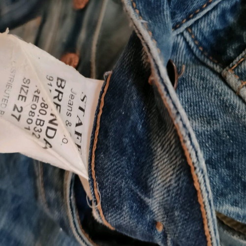 Staff jeans n.27 like new with rips and iron-on patches