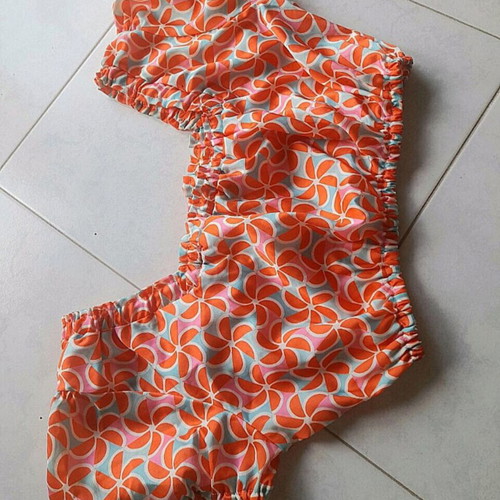 Crop top SunsetGo! one size like new, colorful 70's style