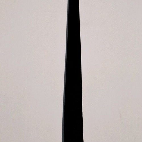 Black tie like new with slight shine, length 67 cm