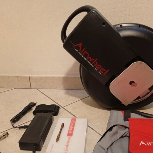 Airwheel Q3 electric scooter like new, dual wheel self-balanced