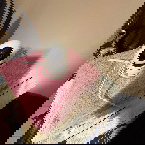 WiFi camera like new, indoor use