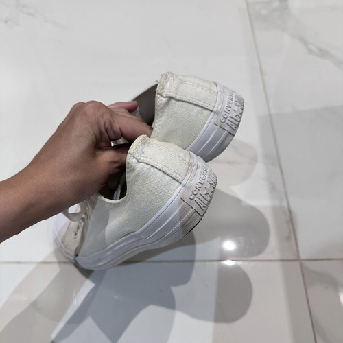 Converse white canvas sneakers, size 40