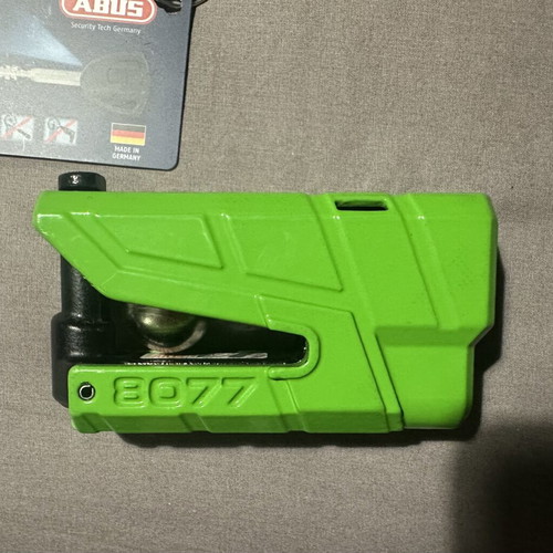 Abus Granit Detecto XPlus 8077 motorcycle lock like new, green