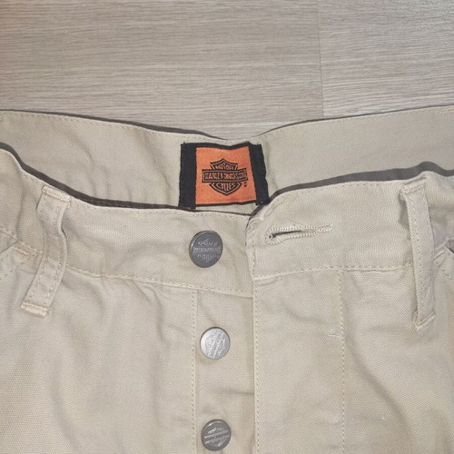 Harley-Davidson vintage canvas cargo shorts beige khaki, like new