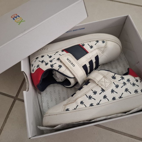 Geox sneakers size 27 EU used, white and red boys' shoes