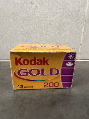 Kodak Gold 200 12exp film new but expired