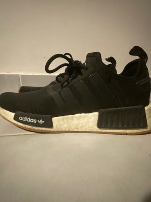 Παπούτσια adidas